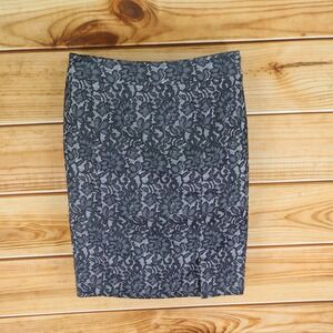 Worthington Skirt Straight Knee Length Womens Size 6P Black Floral Lined Poly Bl